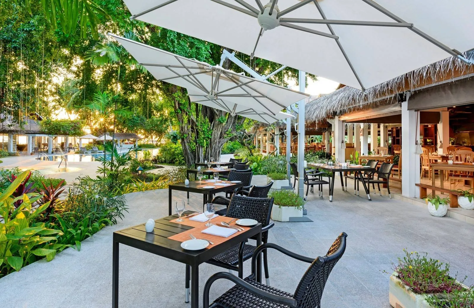 Sheraton Maldives Full Moon Resort & Spa 5*