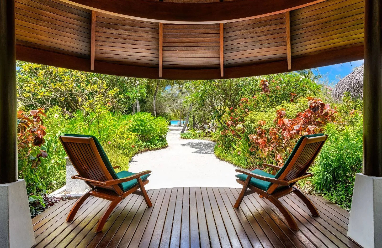 Sheraton Maldives Full Moon Resort & Spa 5*