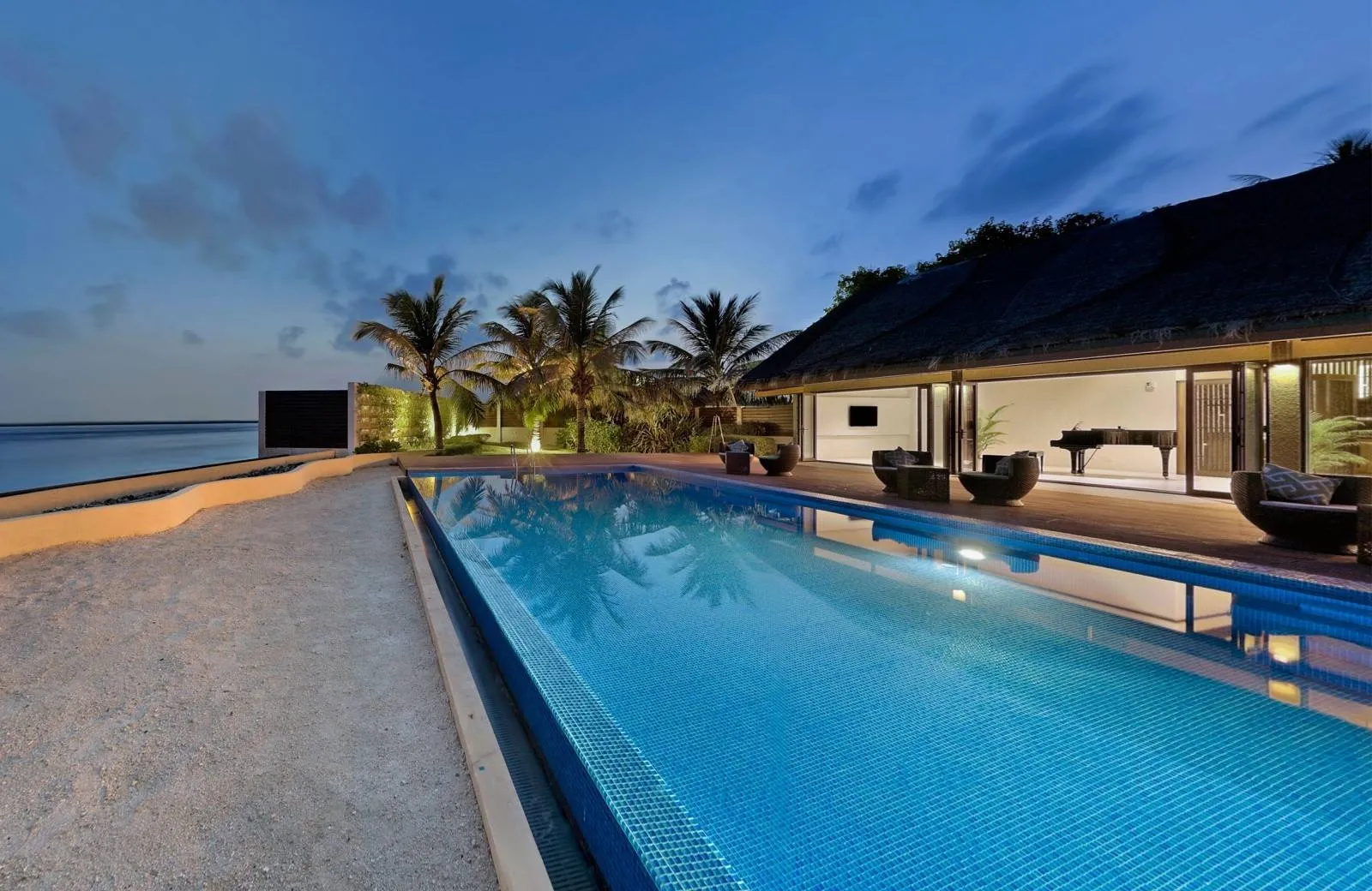 Sheraton Maldives Full Moon Resort & Spa 5*