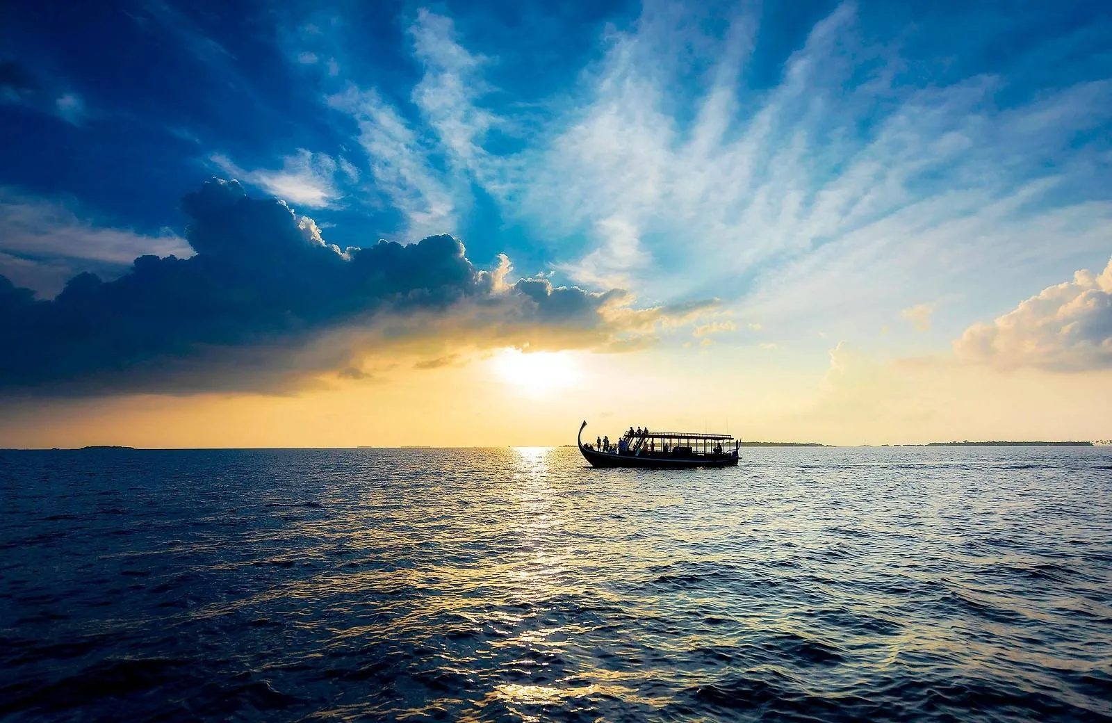 Sheraton Maldives Full Moon Resort & Spa 5*