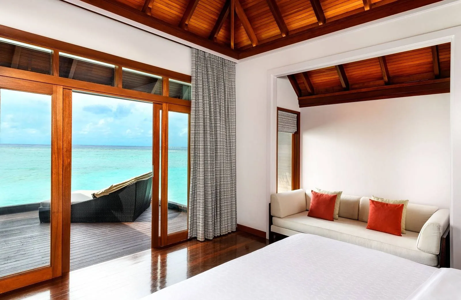 Sheraton Maldives Full Moon Resort & Spa 5*