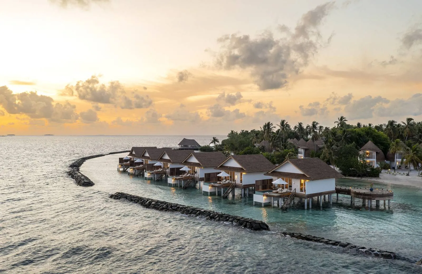Bandos Maldives 4*
