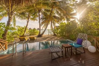Mercure Maldives Kooddoo Resort 4*