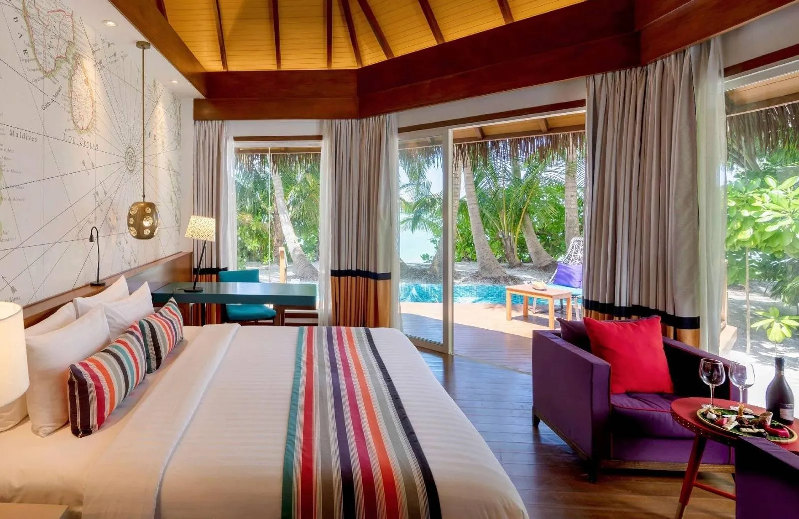 Mercure Maldives Kooddoo Resort 4*