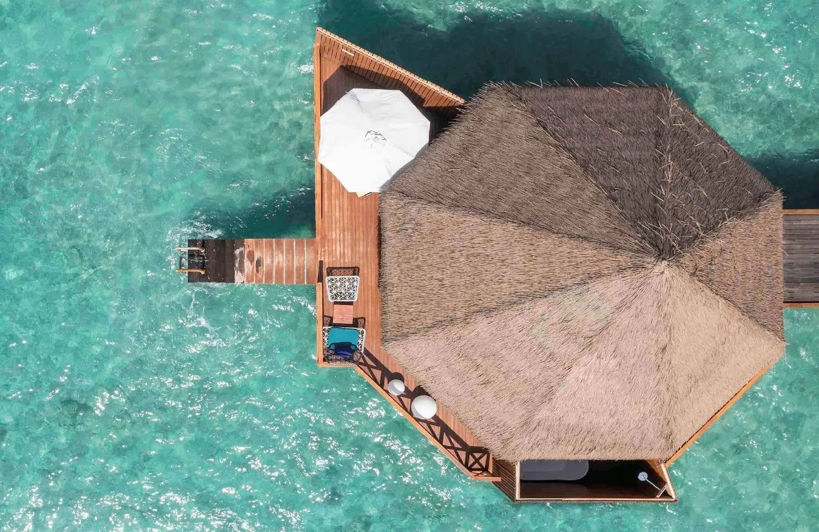 Mercure Maldives Kooddoo Resort 4*