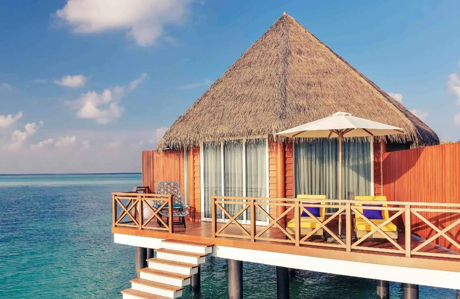 Mercure Maldives Kooddoo Resort 4*