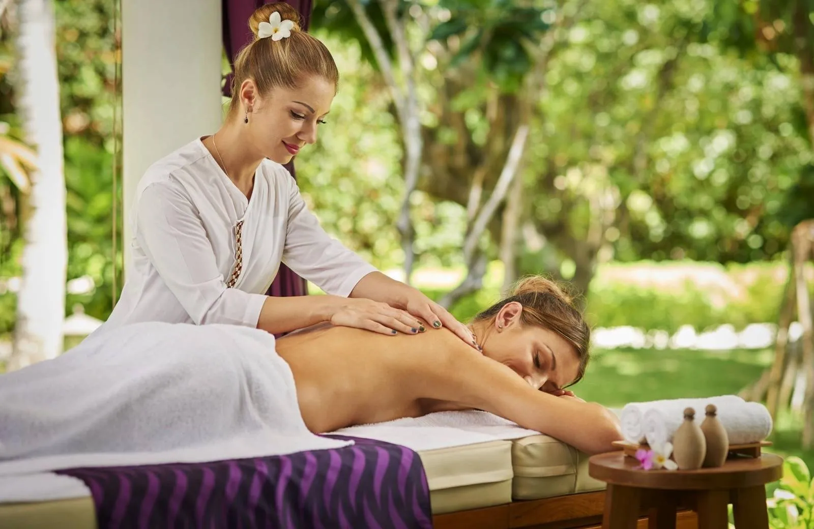 Mercure Maldives Kooddoo Resort 4*