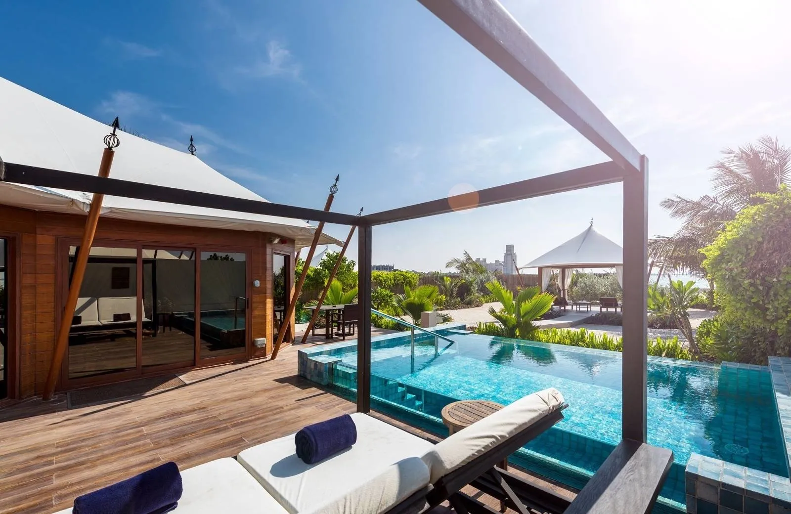 The Ritz-Carlton Ras Al Khaimah, Al Hamra Beach 5*