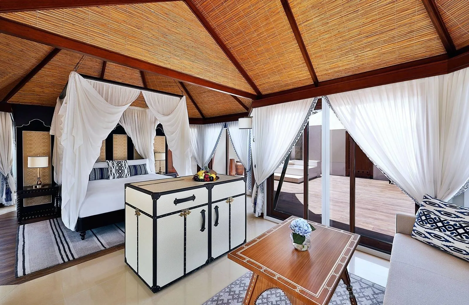 The Ritz-Carlton Ras Al Khaimah, Al Hamra Beach 5*