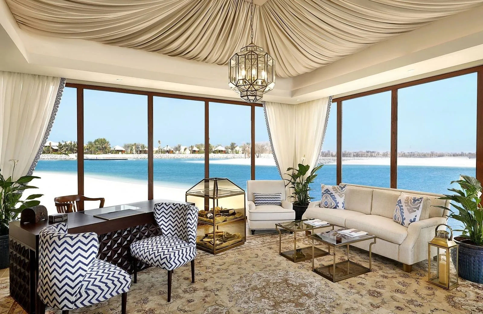 The Ritz-Carlton Ras Al Khaimah, Al Hamra Beach 5*