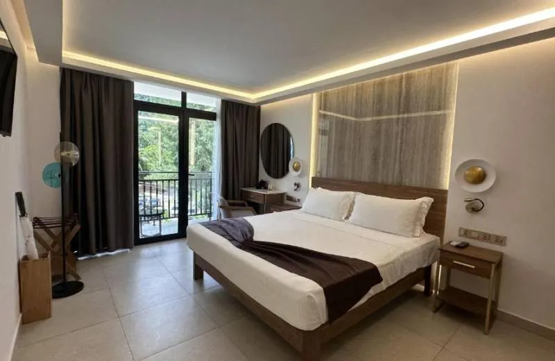 Coral Strand Smart Choice Hotel 4*