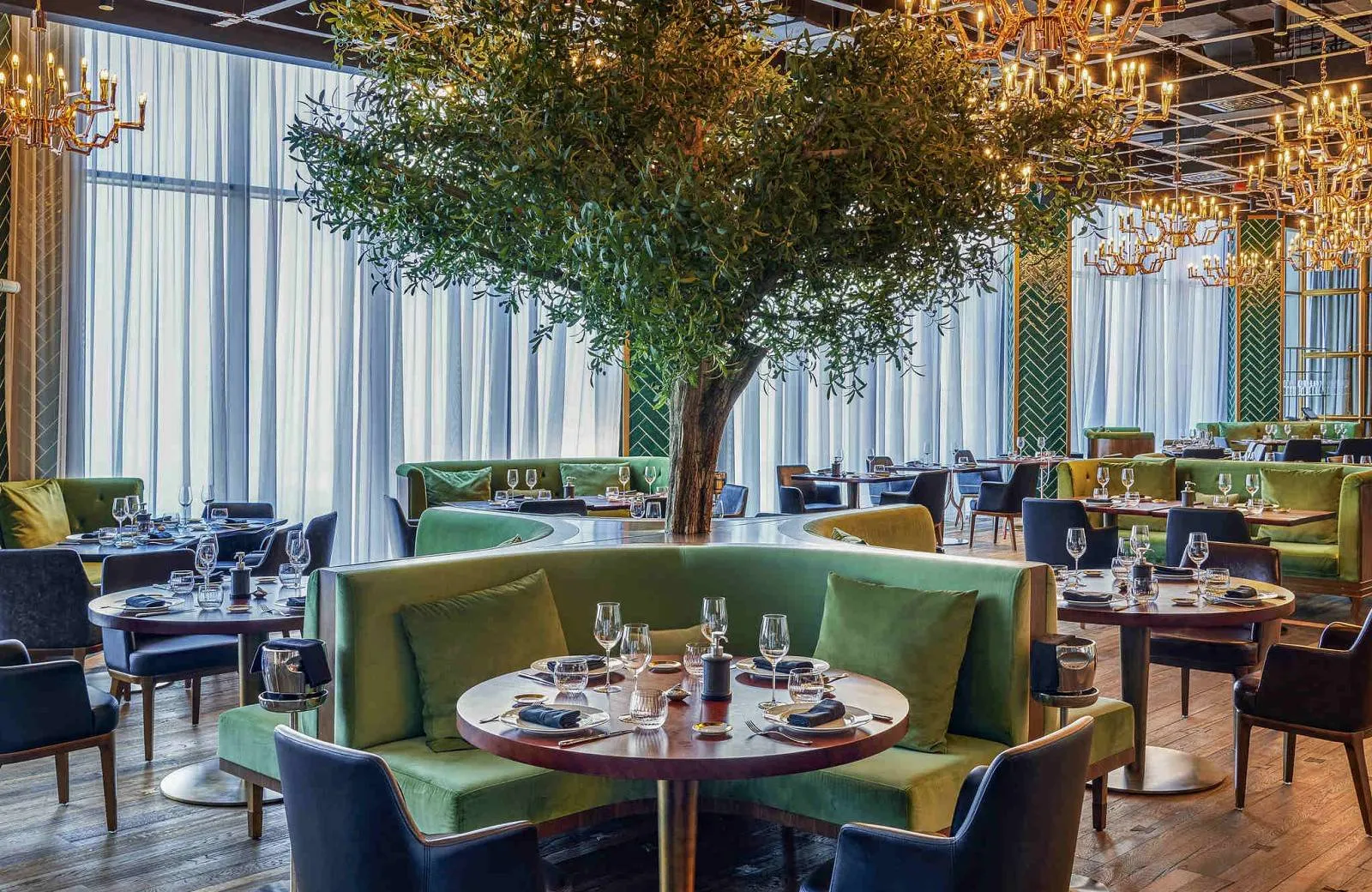 SLS Hotel & Residences Dubai 5*