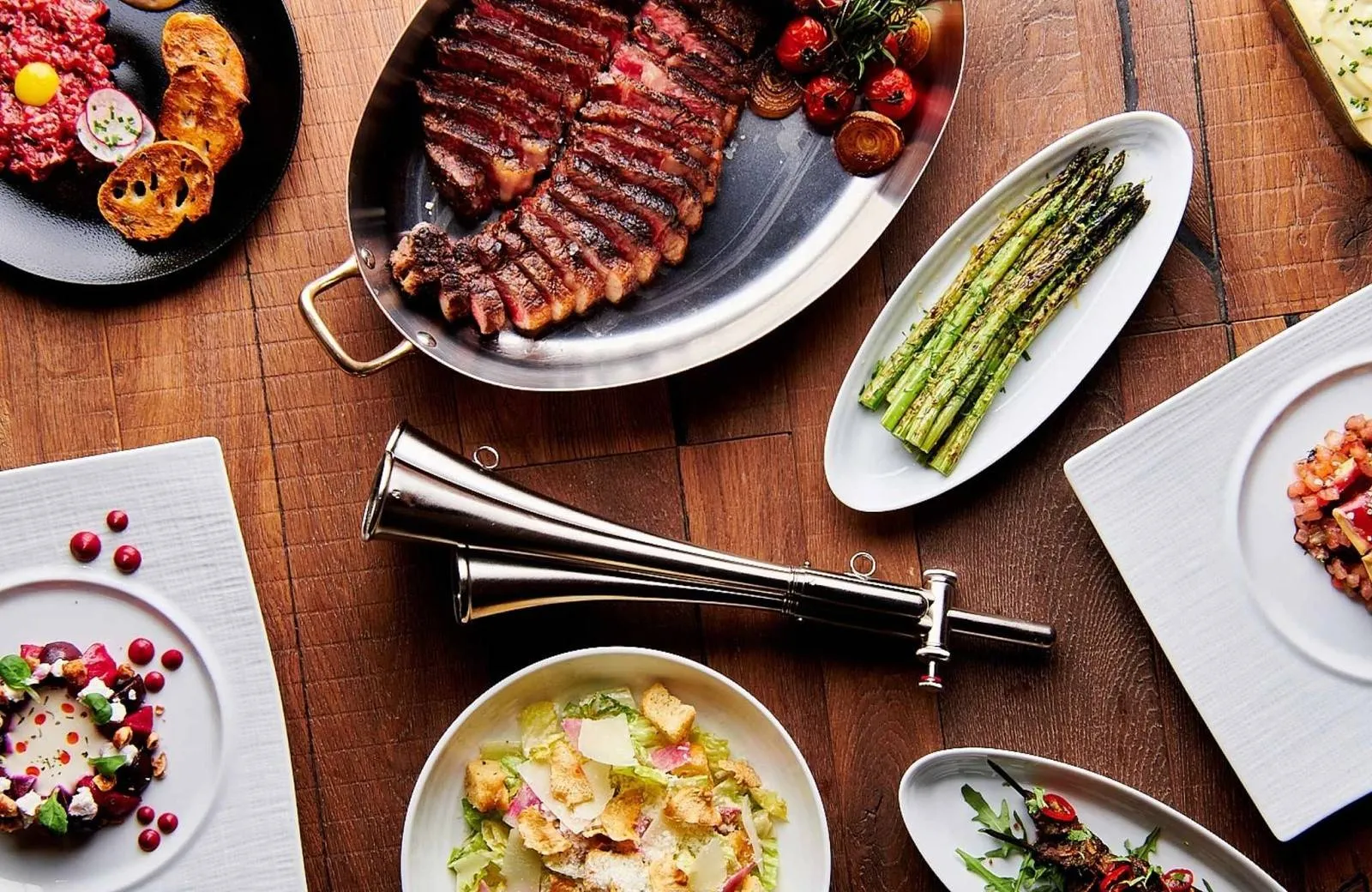 SLS Hotel & Residences Dubai 5*