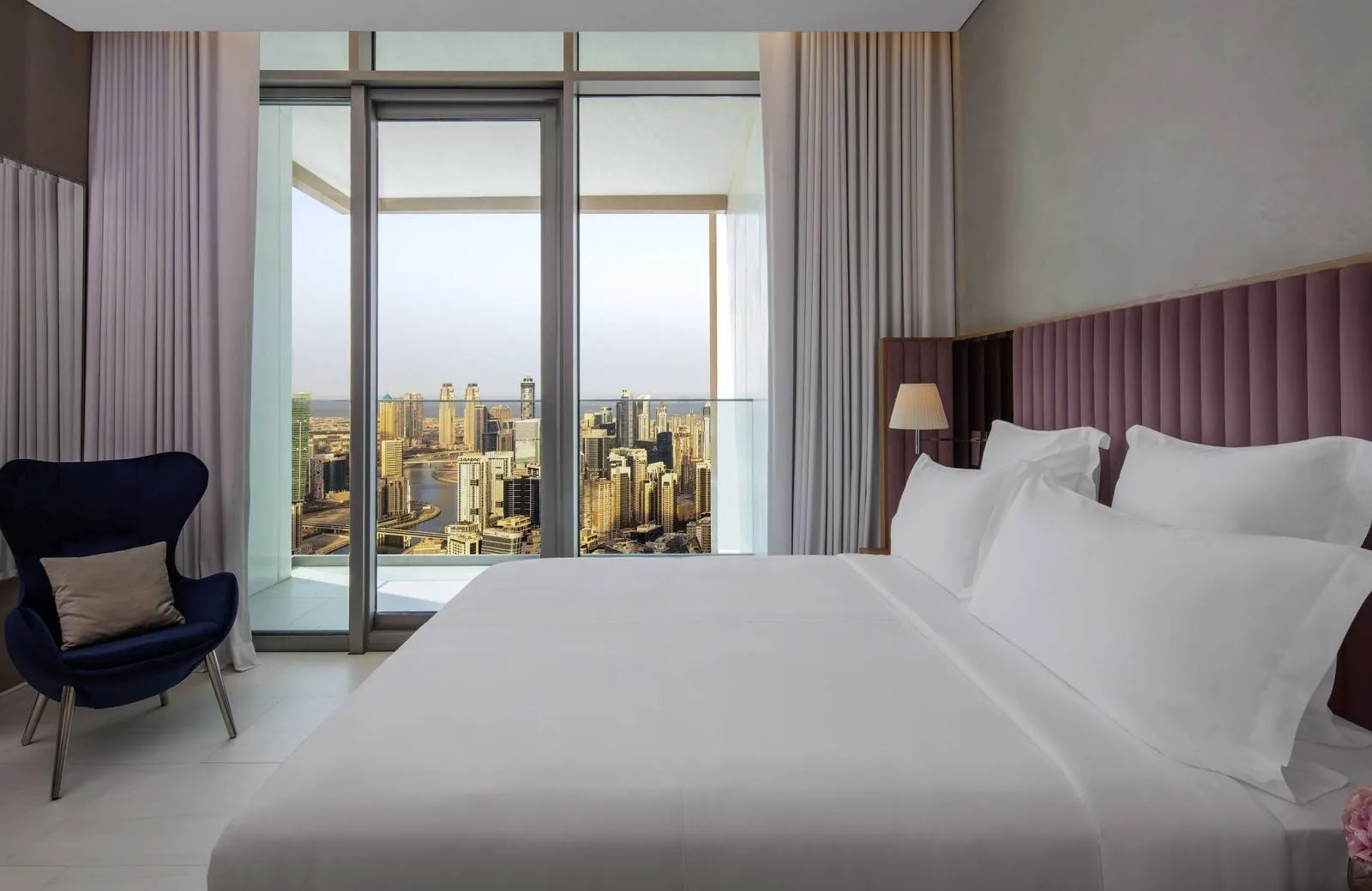 SLS Hotel & Residences Dubai 5*