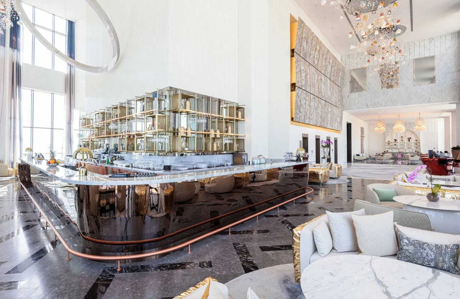 SLS Hotel & Residences Dubai 5*