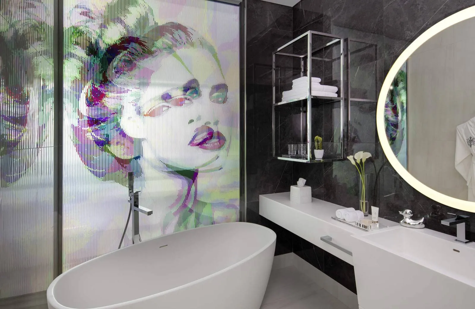 SLS Hotel & Residences Dubai 5*