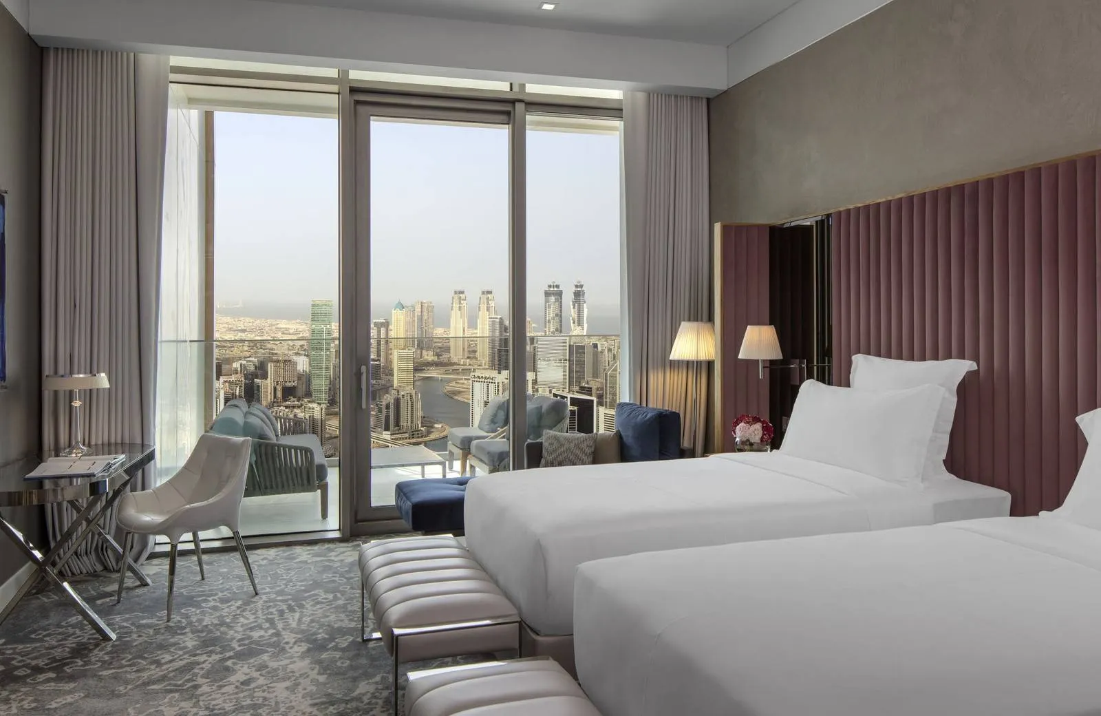 SLS Hotel & Residences Dubai 5*