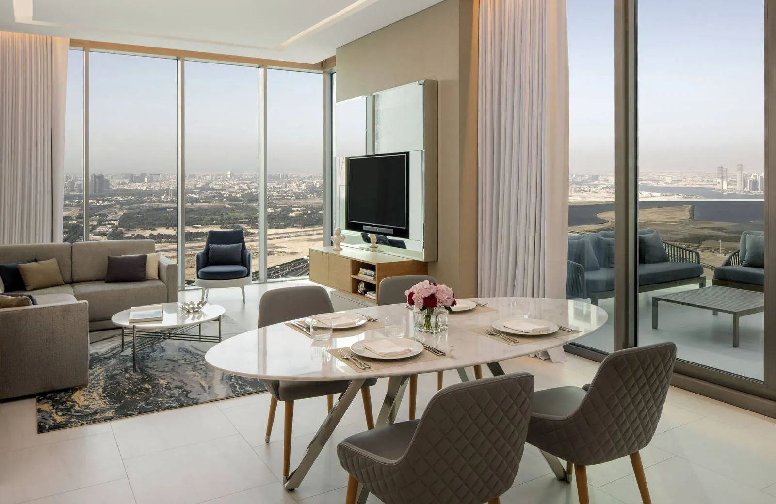 SLS Hotel & Residences Dubai 5*