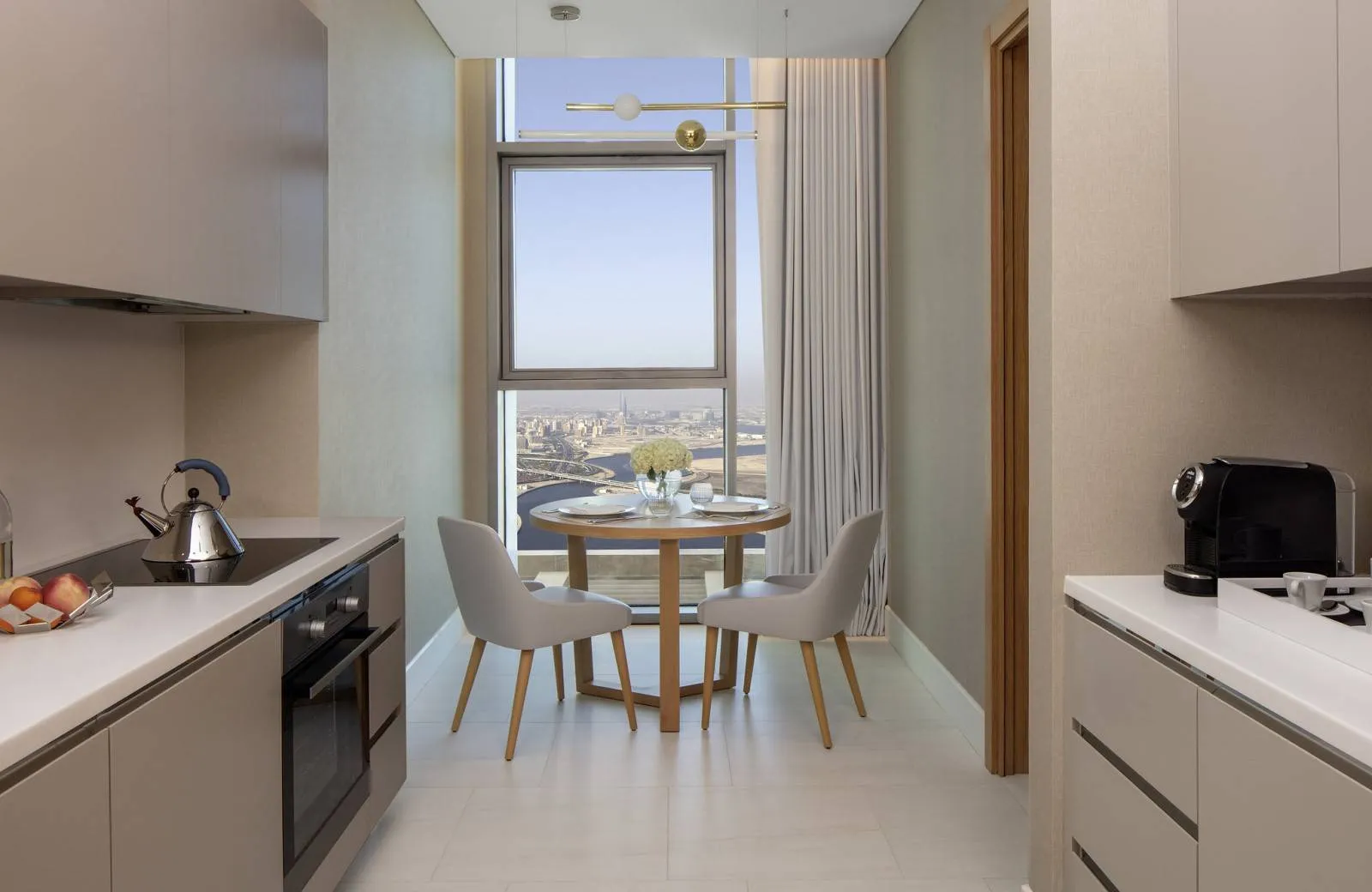 SLS Hotel & Residences Dubai 5*