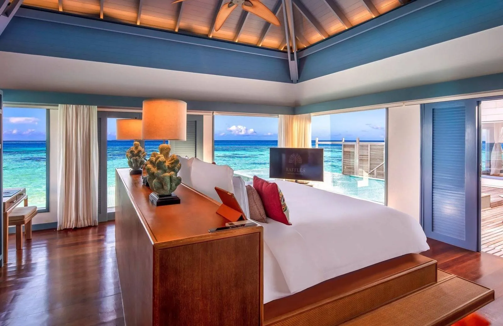 Raffles Maldives Meradhoo 5*