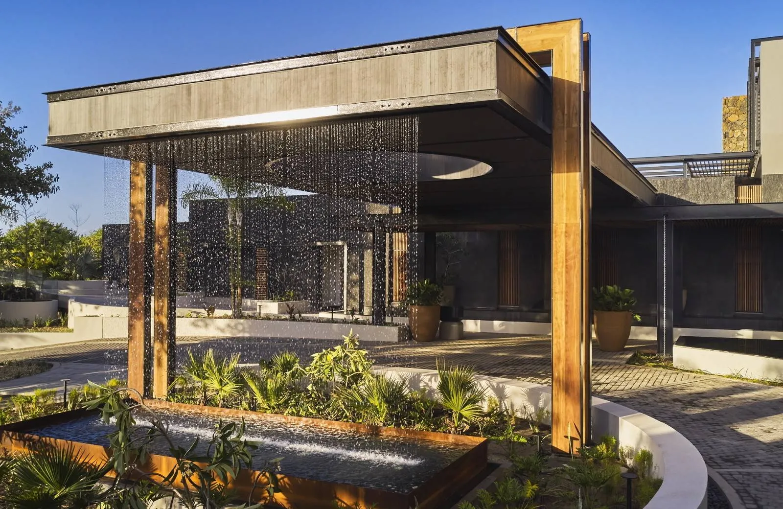 LUX* Grand Baie Resort & Residences 5*