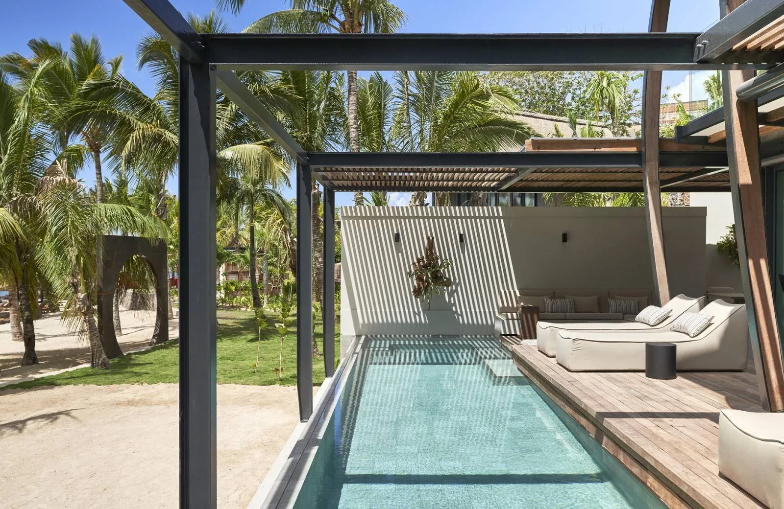 LUX* Grand Baie Resort & Residences 5*