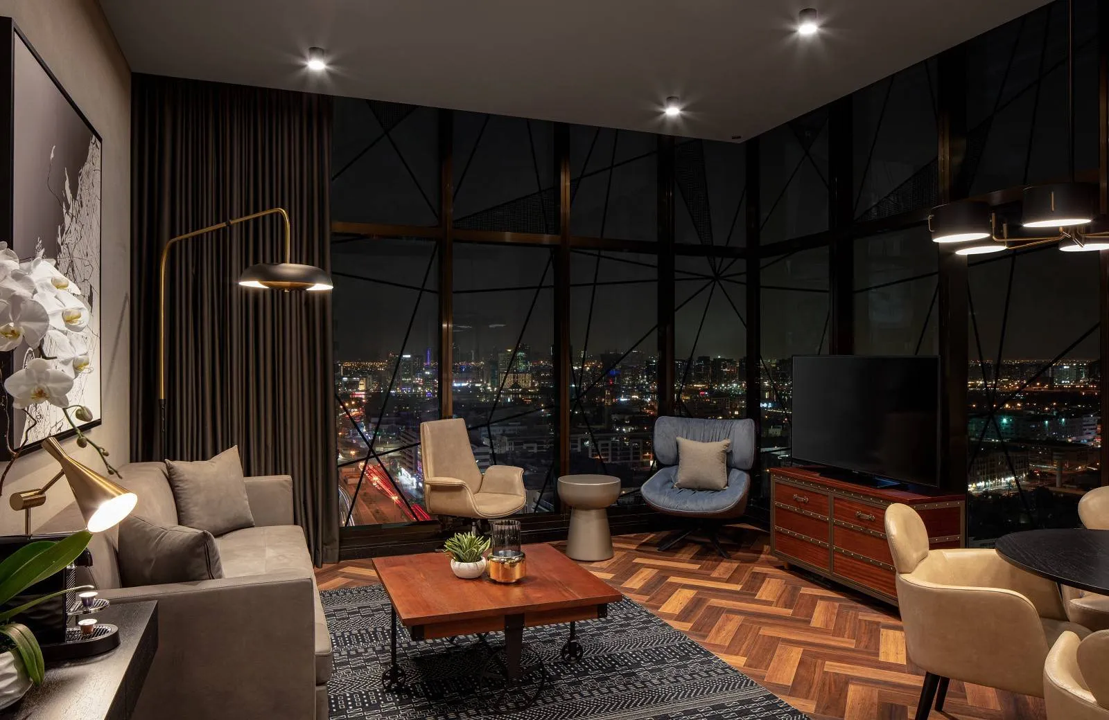 DoubleTree by Hilton Dubai M square Hotel & Residences 5*