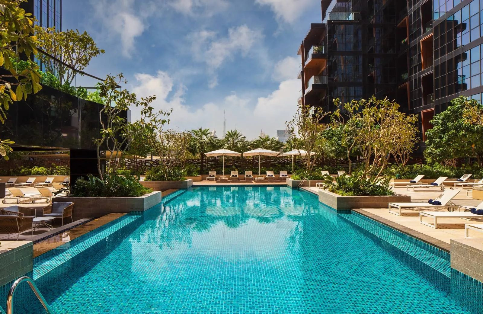 DoubleTree by Hilton Dubai M square Hotel & Residences 5*