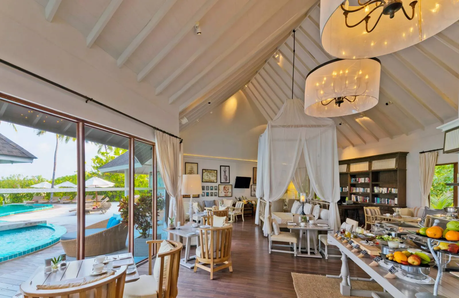 Machchafushi Island Resort & Spa Maldives (ex. Centara Grand Island) 5*