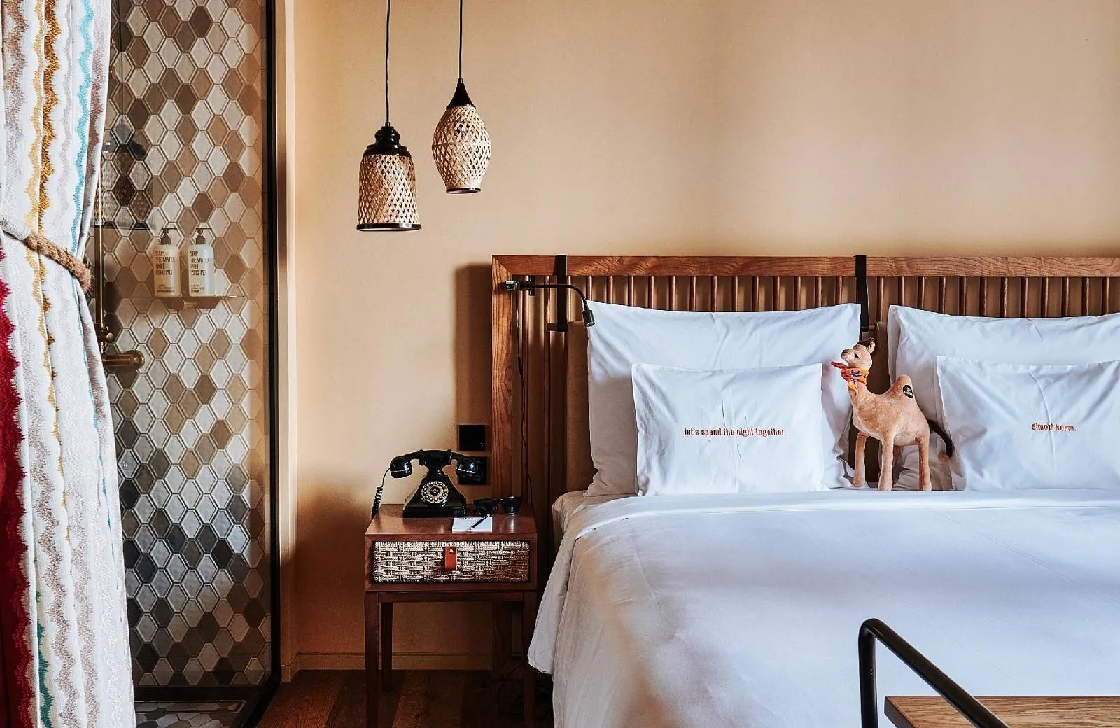 25hours Hotel One Central 5*