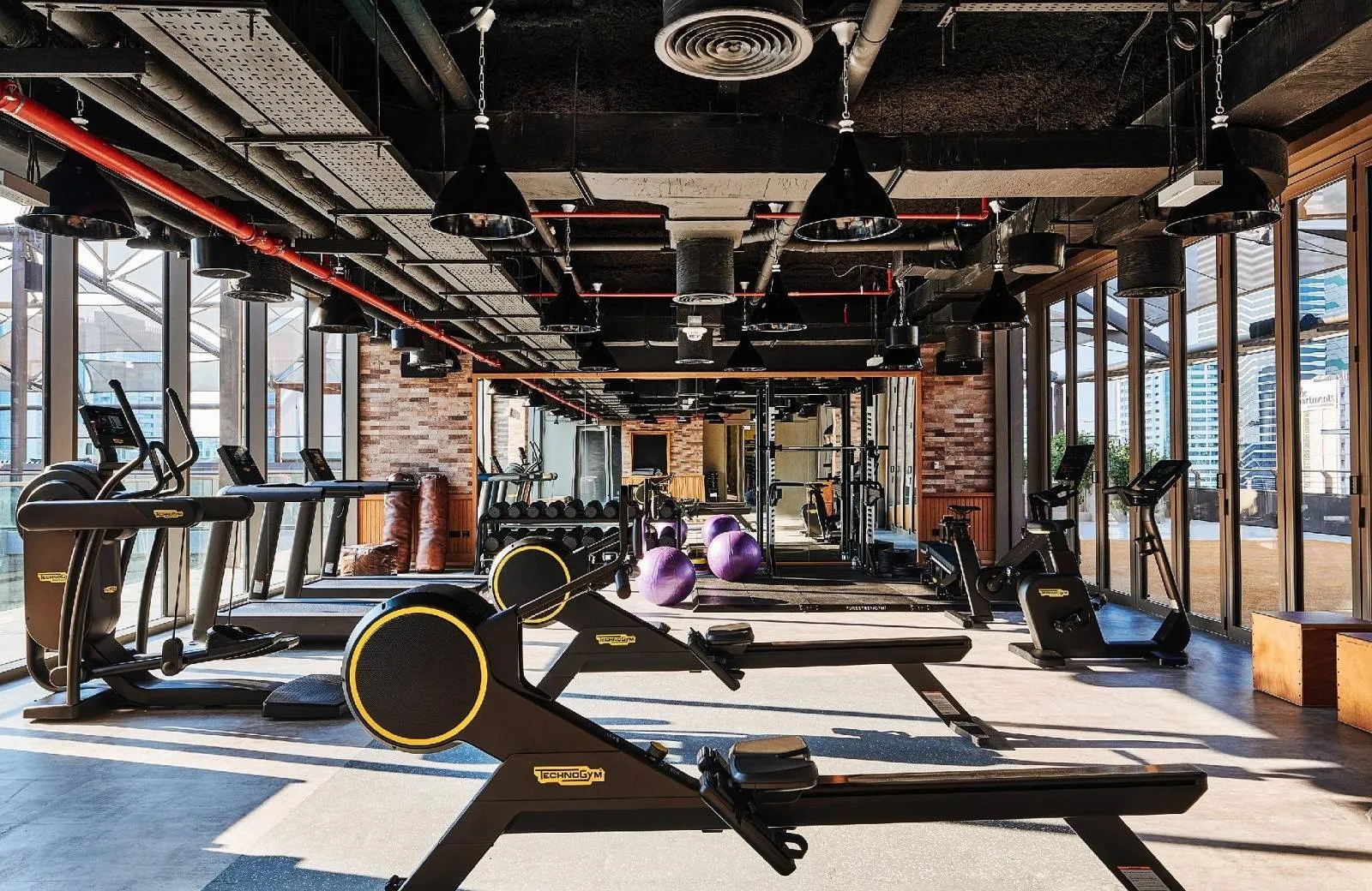 25hours Hotel One Central 5*