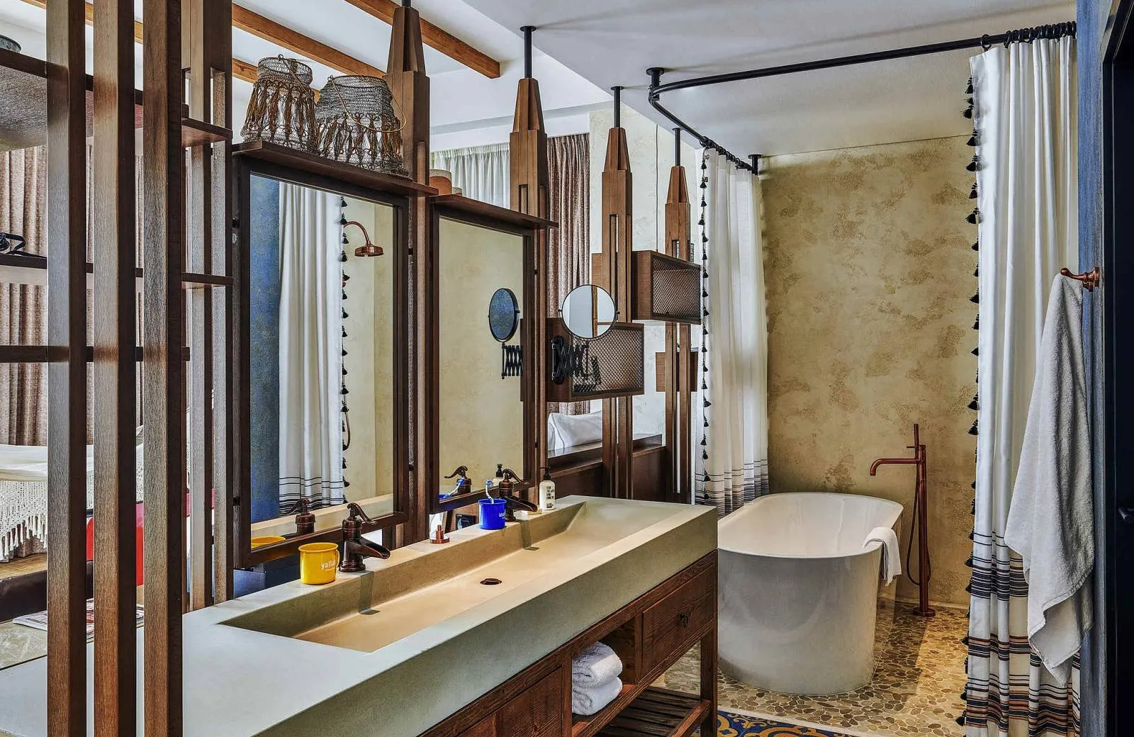 25hours Hotel One Central 5*