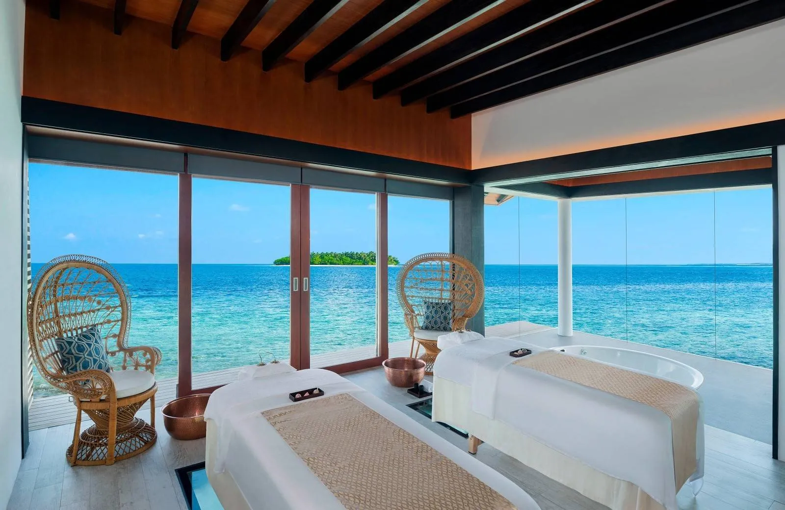 The Westin Maldives Miriandhoo Resort 5*