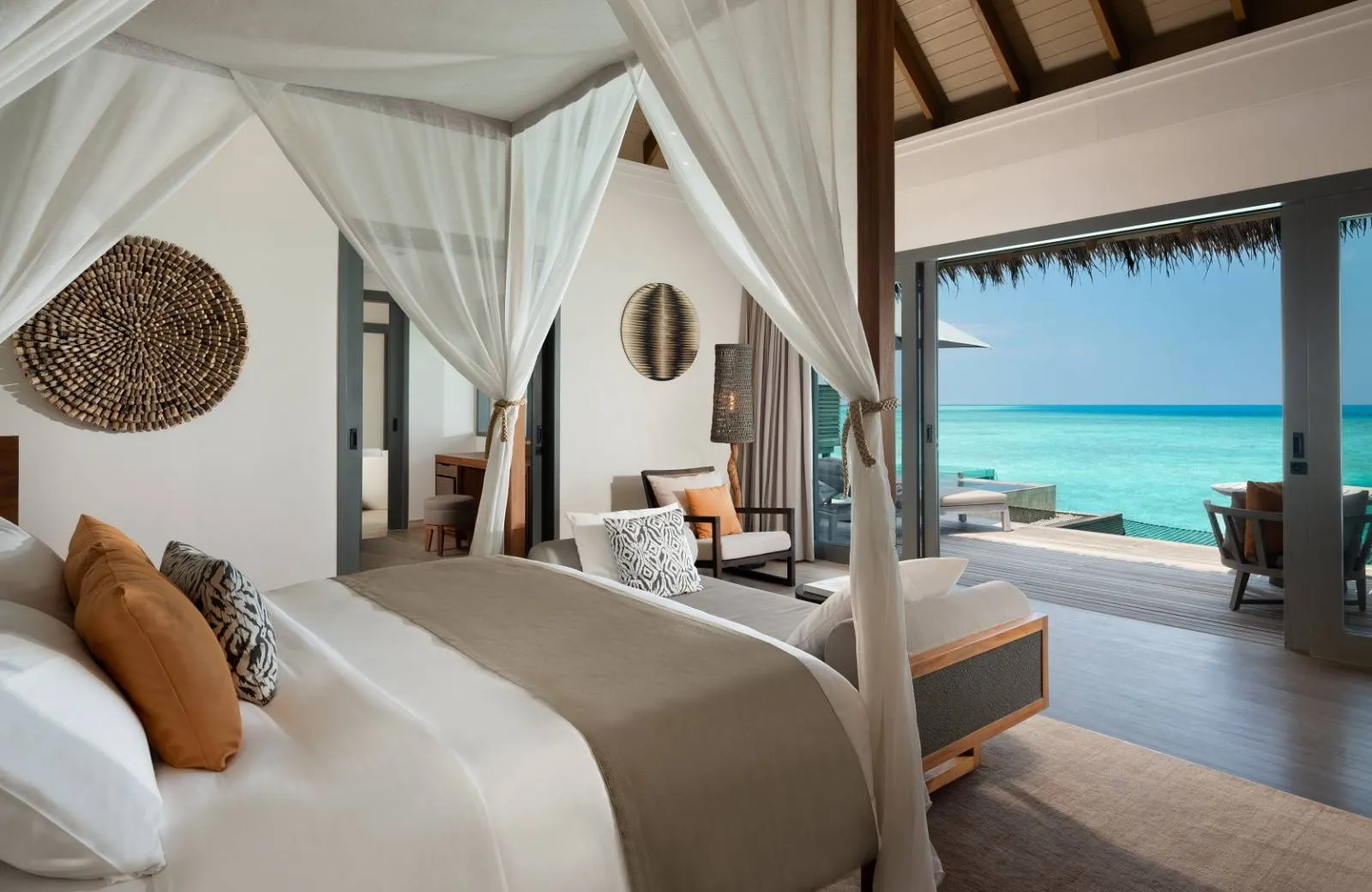 Vakkaru Maldives 5*