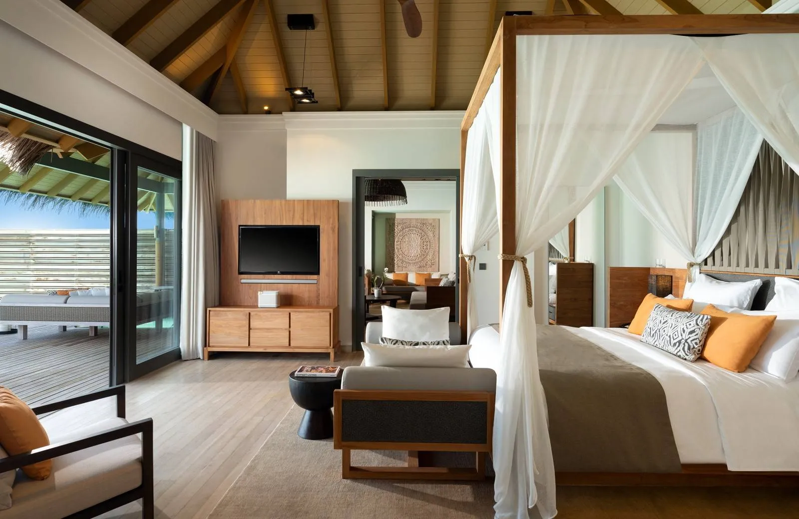 Vakkaru Maldives 5*