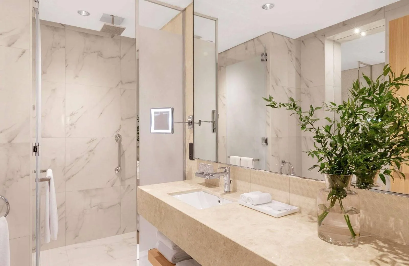 Adagio Premium The Palm 4*