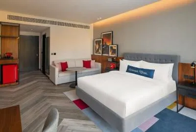 The WB Abu Dhabi, Curio Collection by Hilton 5*