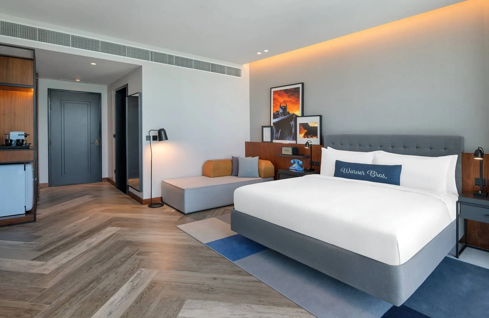 The WB Abu Dhabi, Curio Collection by Hilton 5*