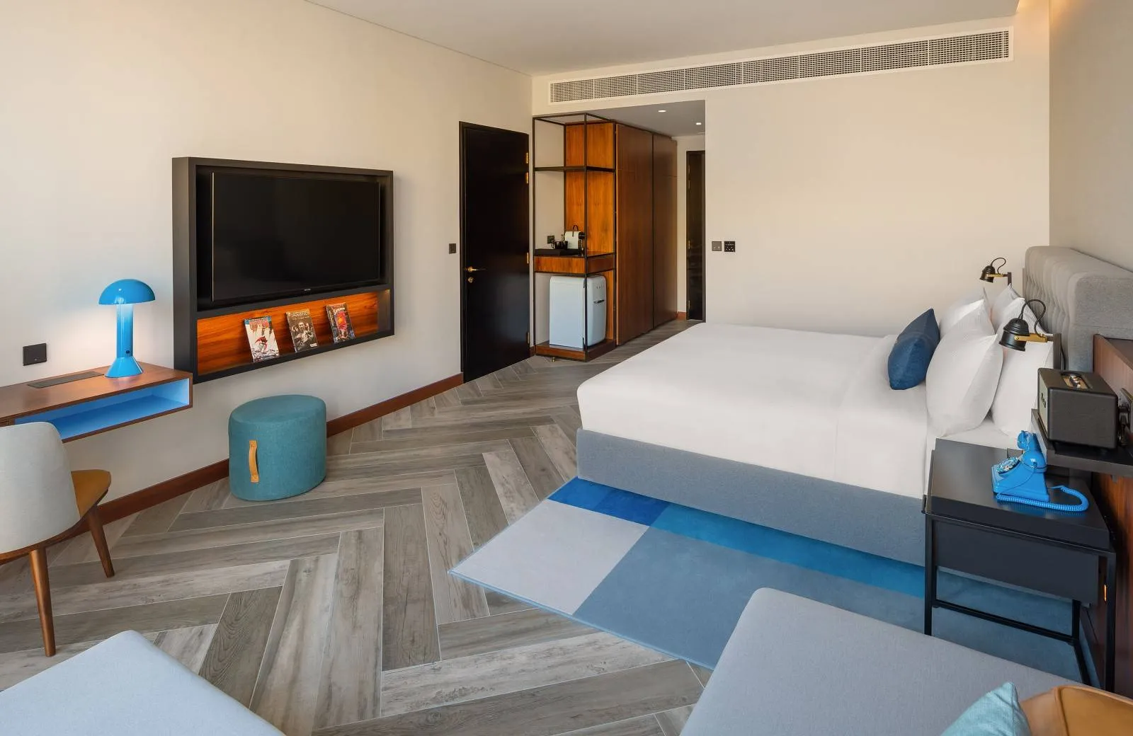 The WB Abu Dhabi, Curio Collection by Hilton 5*