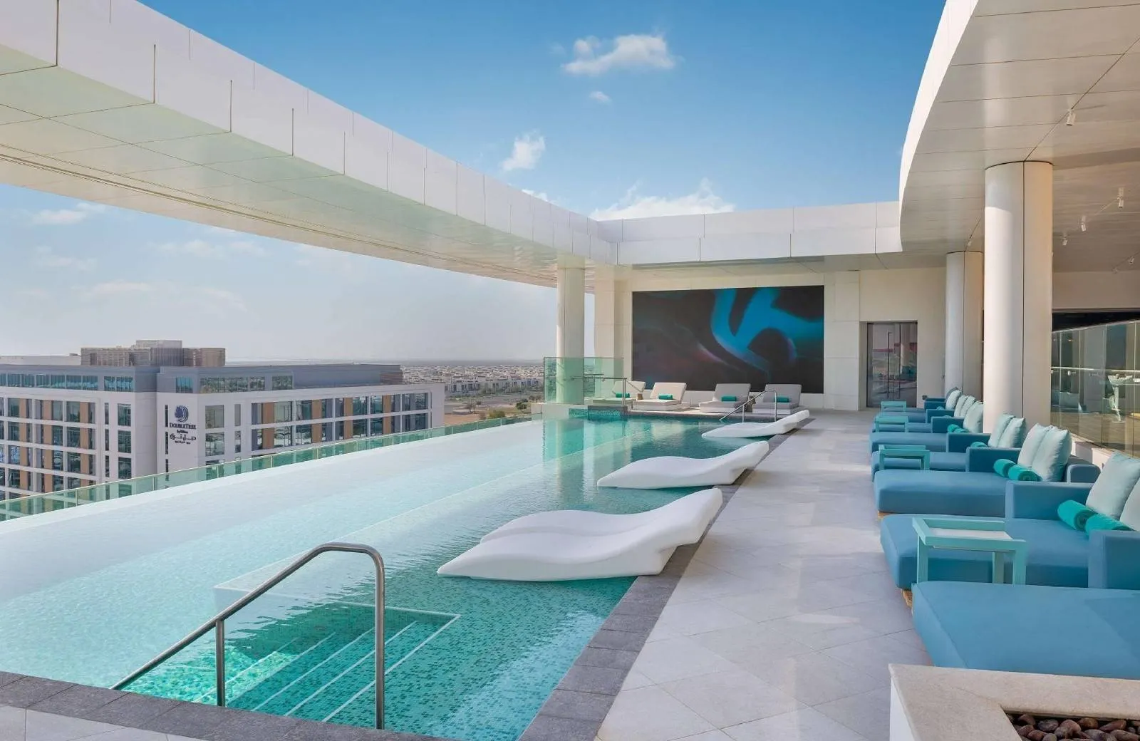 The WB Abu Dhabi, Curio Collection by Hilton 5*