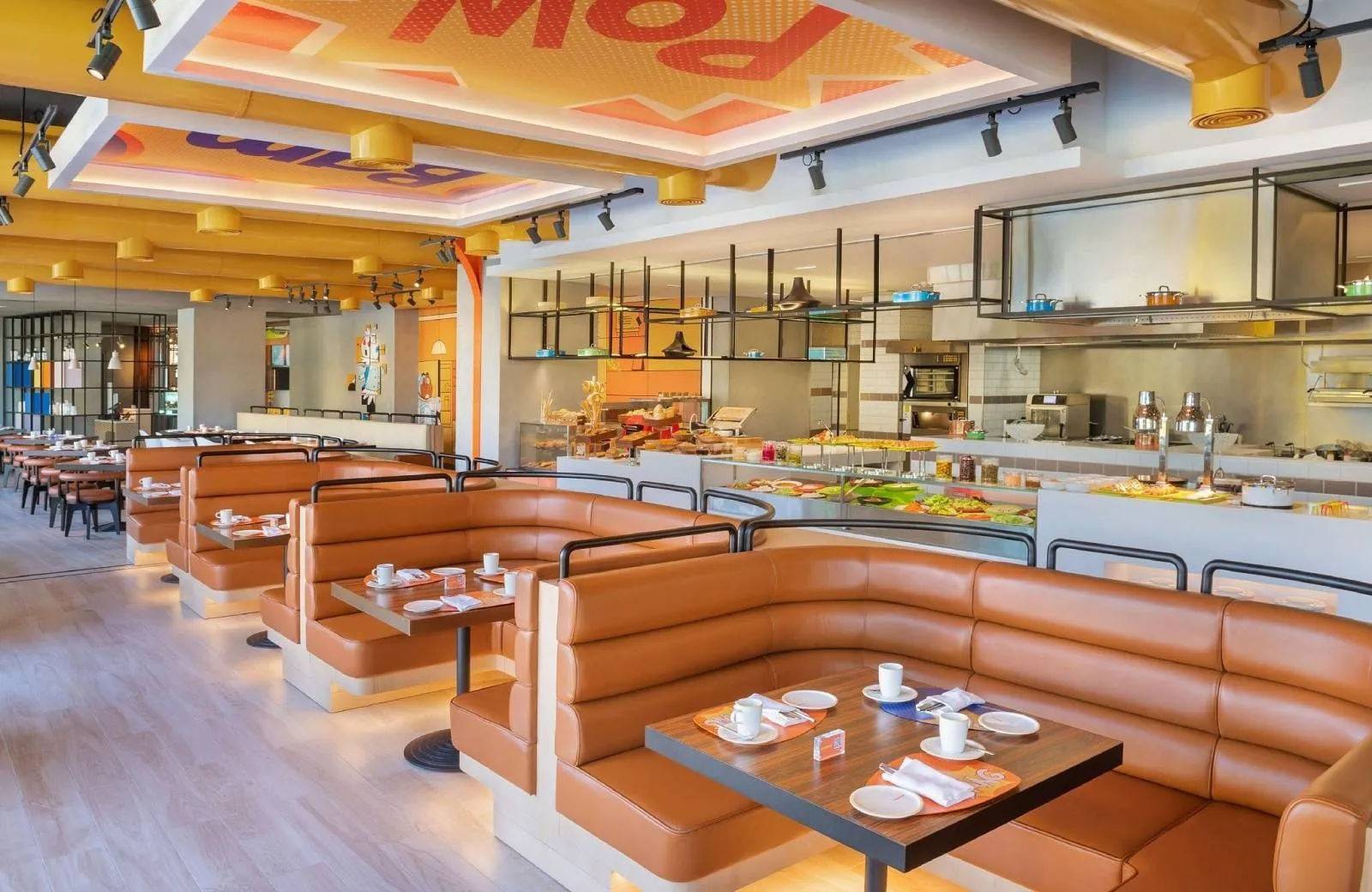 The WB Abu Dhabi, Curio Collection by Hilton 5*