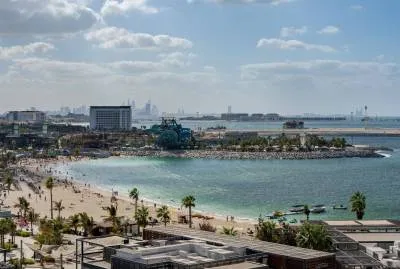 Hyatt Centric Jumeirah Dubai 5*