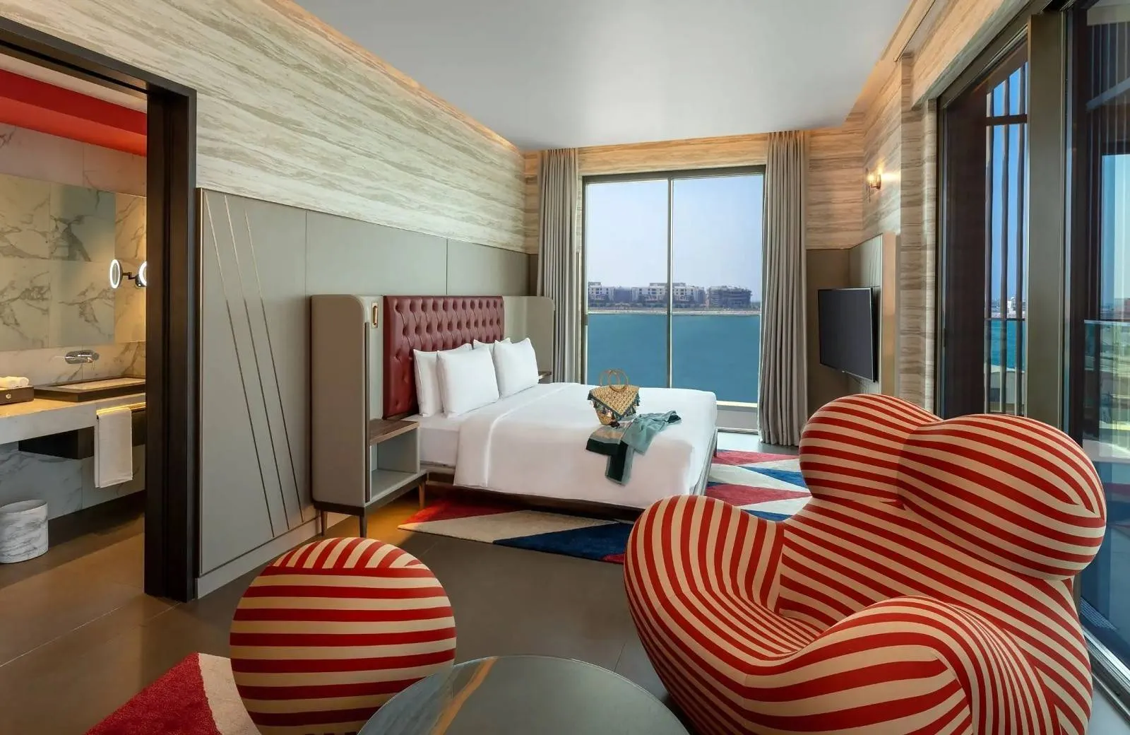 Hyatt Centric Jumeirah Dubai 5*