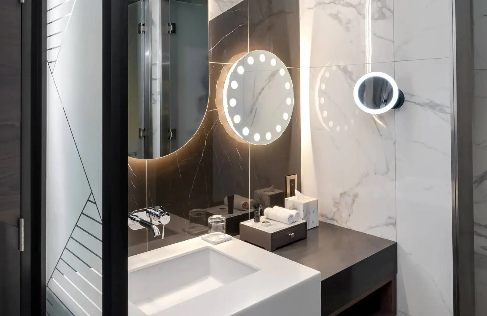 Hyatt Centric Jumeirah Dubai 5*