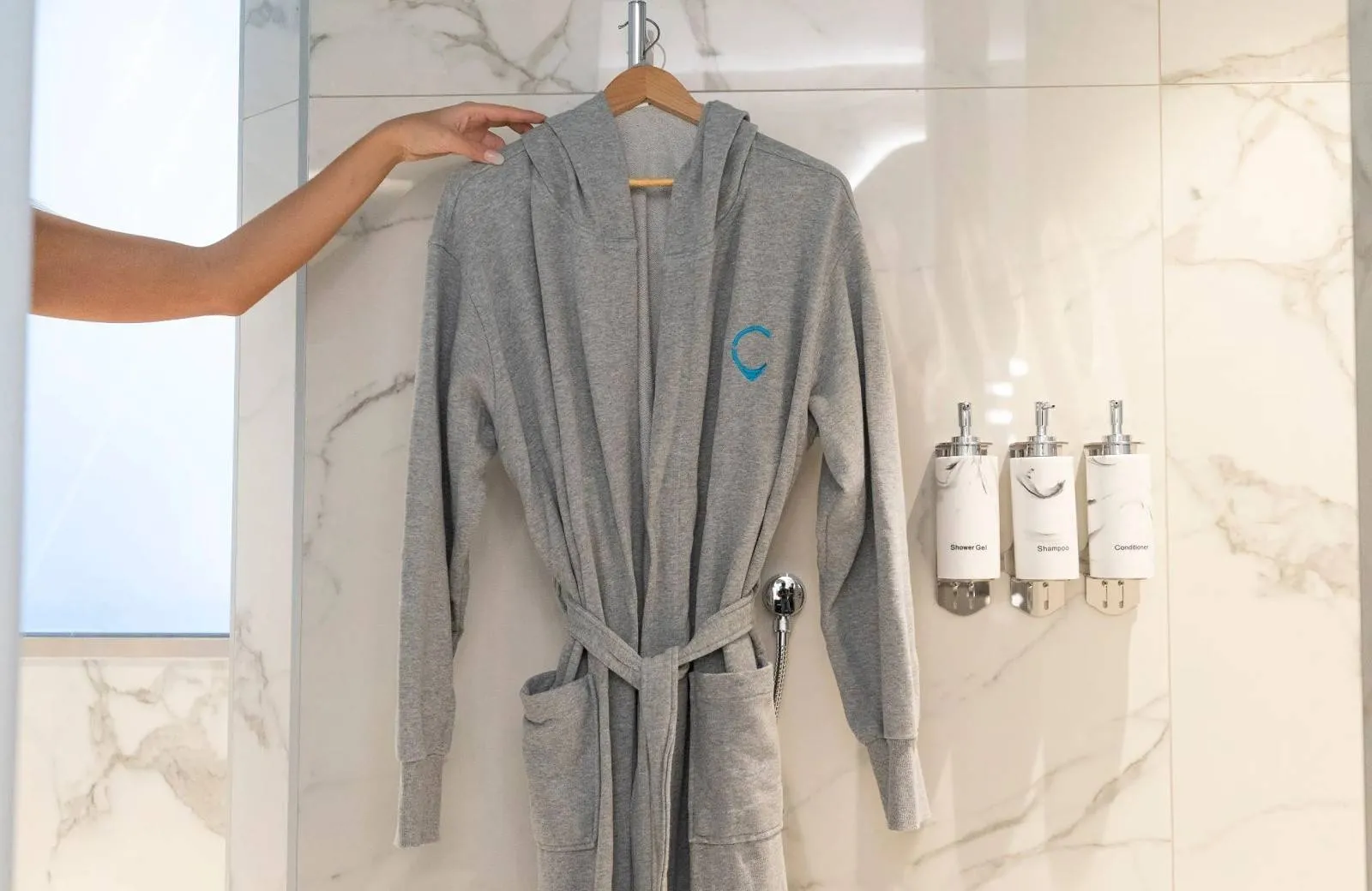 Hyatt Centric Jumeirah Dubai 5*