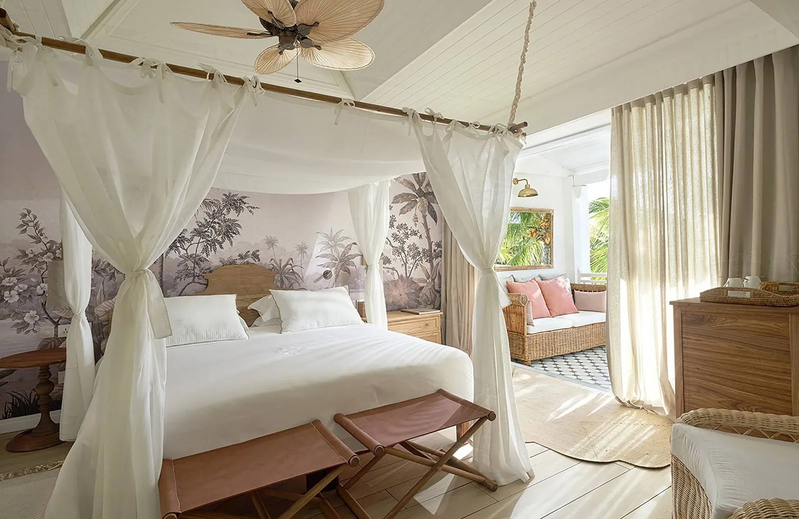 Paradise Cove Boutique Hotel 5*