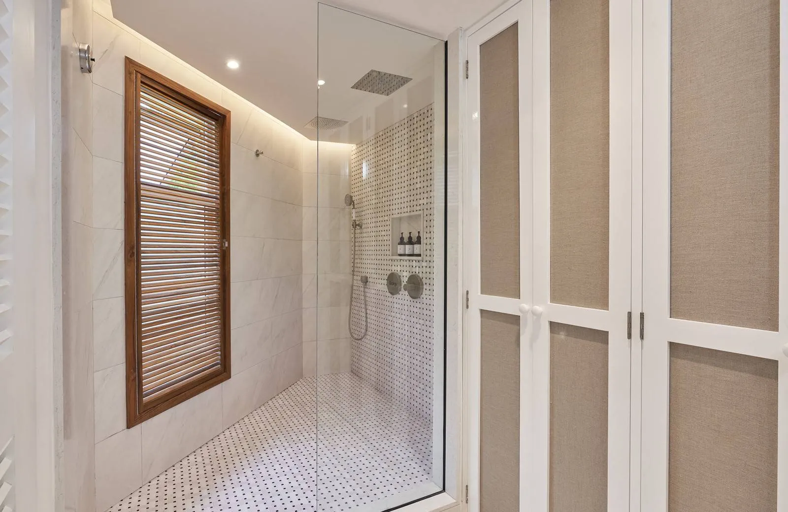 Paradise Cove Boutique Hotel 5*