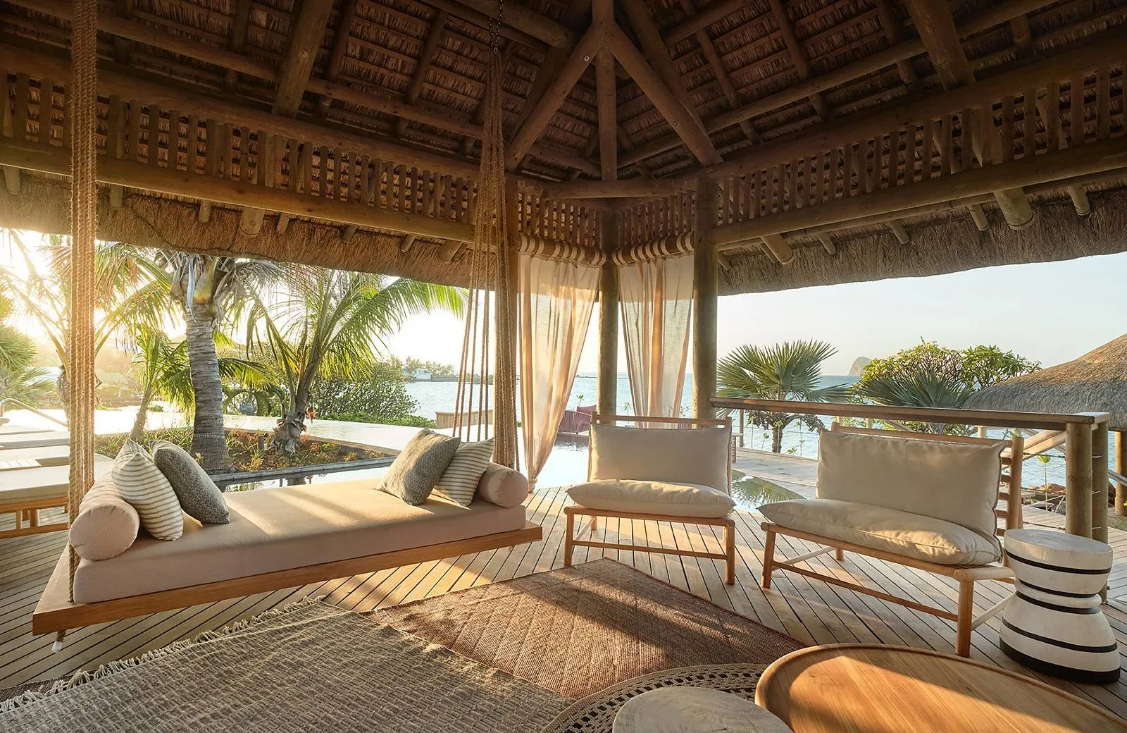 Paradise Cove Boutique Hotel 5*