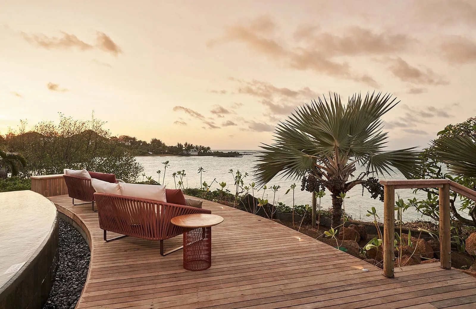 Paradise Cove Boutique Hotel 5*