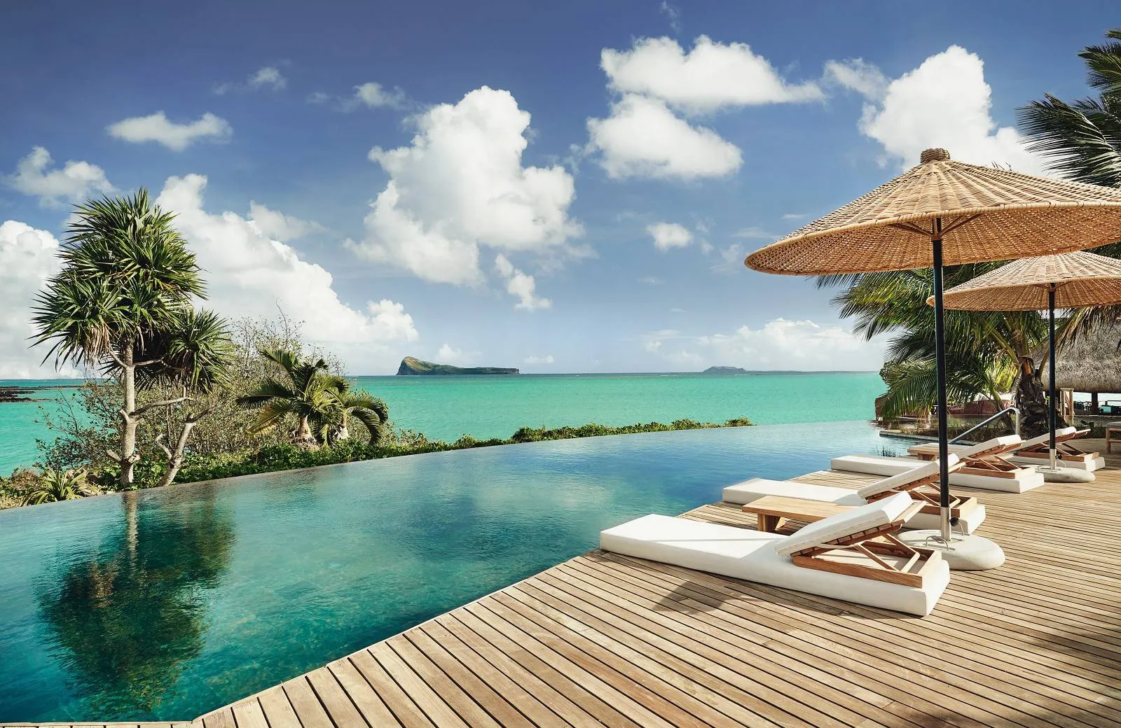 Paradise Cove Boutique Hotel 5*